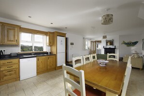 Kitchen and Dining Room Rhea Holiday Home Bantry County Cork Ireland