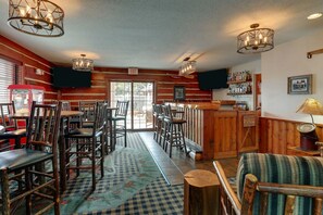 Bar (en el alojamiento)