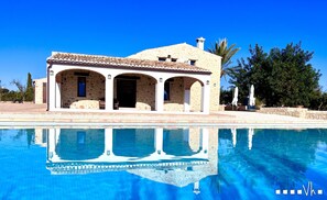 House in La Xara - Enjoy the Comfort and Beauty of Denia