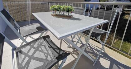 Magnificent 3-bedroom apartment 400 meters from the beach.