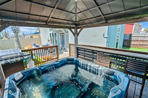 Bain à remous extérieur