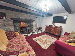 Living room | Lyndene Cottage, Carmel, near Caernarfon