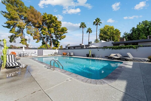 Community pool