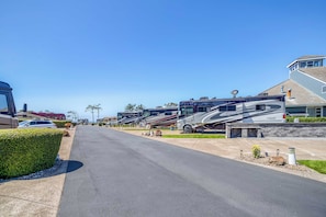 Clubhouse Site B 150 R (8)