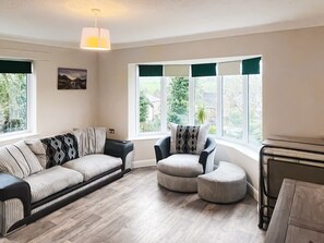 Living area | Greenways, Alton