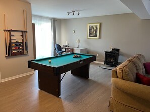 Spielezimmer