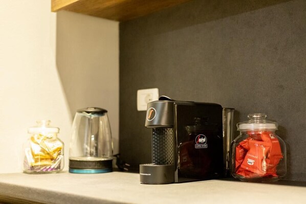Kaffe och/eller kaffebryggare