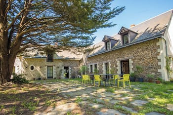 Grande Longère au Calme , Idéale Pour les Réunions Familiales ou Entre Amis