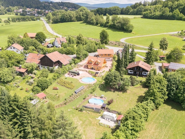 Des Loisirs, Loisir, Recours, Piscine, Eco HĂŽtel, Biens, Pelouse, Parc, Cour, Villa
