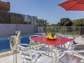 Furniture, Chair, Apartment, Swimming Pool, Resort, Outdoor Furniture, Balcony, Wood Stain, Linens, Hotel