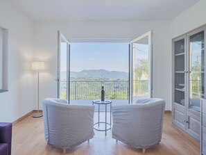 Gebäude, Fenster, Schatten, Holz, Komfort, Haus, Flooring, Eigentumswohnung, Wohnzimmer