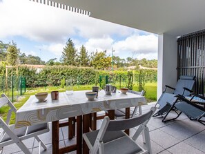 Table, Sky, Furniture, Property, Plant, Cloud, Chair, Flowerpot, Building, Shade