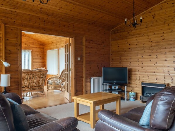 Möbel, Eigentum, Tabelle, Couch, Holz, Gebäude, Komfort, Beleuchtung, Lampe, Interior Design