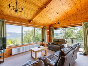 Eigentum, Fenster, Pflanze, Couch, Tabelle, Gebäude, Holz, Baum, Beleuchtung, Schatten
