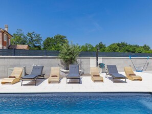 Water, Sky, Property, Swimming Pool, Furniture, Building, Sunlounger, Azure, Plant, Tree