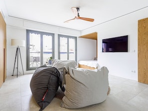 Furniture, Building, Comfort, Wood, Window, Shade, Interior Design, Floor, Flooring, Living Room