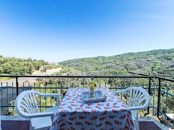 Appartement, Ombre, Balcon, Chaise, Mobilier De Jardin, Recours, Hôtel, Eco Hôtel, Villa