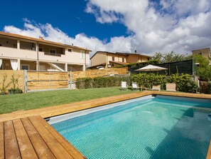 Nuage, L'Eau, Ciel, Plante, Propriété, Bâtiment, Piscine, La Nature, Bleu Azur, Ombre