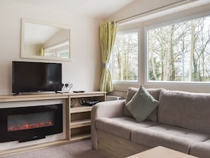 Open plan living space | Forest Retreat, Saxmundham