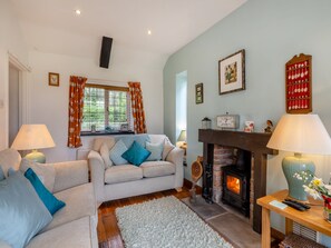 Living room | Little Crawfish Cottage, Thursford