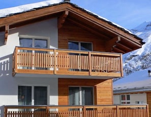 Gebäude, Eigentum, Fenster, Himmel, Schnee, Holz, Haus, Baum, Hütte