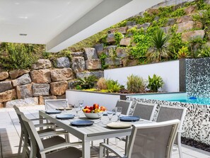 Tabelle, Möbel, Eigentum, Natur, Pflanze, Interior Design, Beleuchtung, Die Architektur, Stuhl, Gartenmöbel