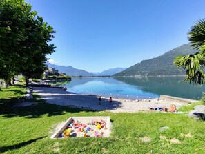 Mountainous Landforms, Water, Mountain, Body Of Water, Hill, Summer, Mountain Range, Coastal And Oceanic Landforms, Highland, Coast