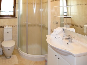 Robinet, Luminaire Plomberie, Miroir, Lavabo, Ăvier, PropriĂ©tĂ©, Salle De Bains, Design IntĂ©rieur, Violet