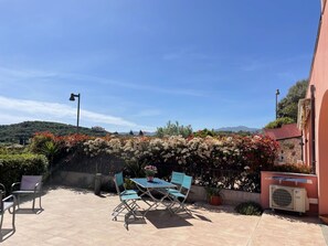 Plante, Propriété, Bâtiment, Paysage Naturel, Arbre, Lot Terre, Maison, Chalet, Paysage, Zone Résidentielle
