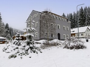 Ciel, Neige, Plante, Propriété, Bâtiment, Fenêtre, Branche, Arbre, Maison