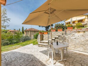 Water, Plant, Sky, Property, Cloud, Swimming Pool, Azure, Tree, Outdoor Furniture, Shade