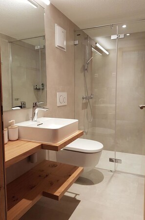 Sinken, Armatur, Zapfhahn, Spiegel, Bad Sink, Badezimmer, Pflanze, Fussboden, Dusche