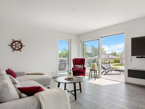 Property, Furniture, Wood, Interior Design, Table, Plant, Comfort, Shade, Living Room