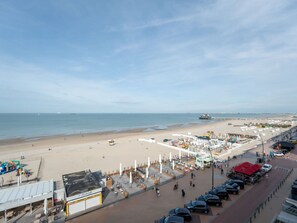 Himmel, Wolke, Wasser, Strand, Gewässer, Fahrzeug, Horizont, Auto, Stadt