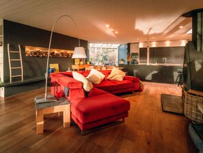 Propriété, Meubles, Canapé, Confort, Décoration, Bois, Orange, Design Intérieur, Sol, Salon