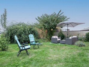 Plante, Ciel, Chaise, Ombre, Lot Terre, Mobilier De Jardin, Herbe, Paysage Naturel, Paysage, Accoudoir