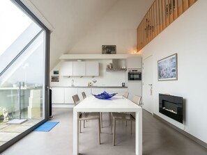 Meubles, Cabinetry, Table, Comptoir, Design Intérieur, Plante, Cuisine, Sol, Salon, Maison