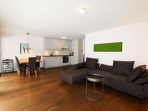 Furniture, Property, Table, Building, Couch, Wood, Comfort, Interior Design, Flooring, Floor