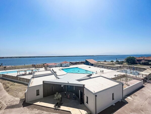 Piscine, Recours, Composite, Des Loisirs, Loisir, Ombre, Vacances, Ville Resort, Centre De Loisirs