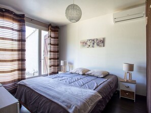 L'Eau, Bâtiment, Plante, Arbre, Fenêtre, Piscine, Design Urbain, Condominium, Loisir, Immobilier