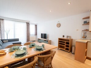 Tabelle, Möbel, Fenster, Couch, Stuhl, Holz, Interior Design, Wohnzimmer, Fussboden, Flooring