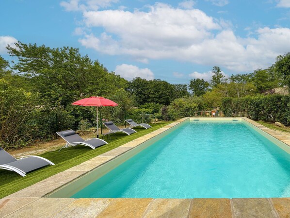 Cloud, Water, Sky, Plant, Property, Swimming Pool, Tree, Shade, Outdoor Furniture, Leisure