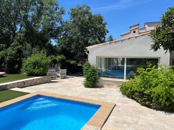 Piscine, Zone Résidentielle, Ombre, Composite, Jardin, Mobilier De Jardin, Recours, Arrière-Cour, Aménagement Paysager