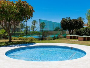 Water, Plant, Property, Daytime, Sky, Botany, Azure, Nature, Tree, Building
