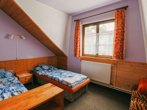 Furniture, Property, Window, Building, Comfort, Wood, Bed Frame, Interior Design, Architecture, Living Room