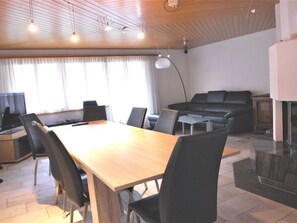 Meubles, Table, Chaise, Bois, Sol, Sol, Immobilier, Bâtiment, Dur