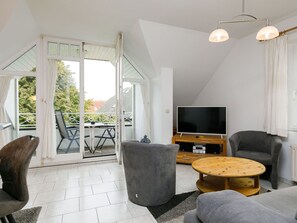 Möbel, Gebäude, Komfort, Holz, Wohnzimmer, Stuhl, Flooring, Interior Design, Fussboden, Schatten
