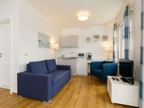 Möbel, Couch, Gebäude, Tabelle, Komfort, Flooring, Wohnzimmer, Fussboden, Zimmerpflanze, Wand