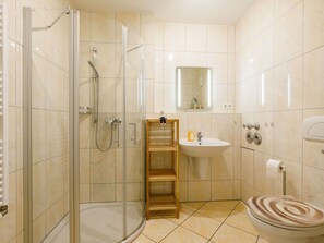 Armatur, Zapfhahn, Spiegel, Eigentum, Sinken, Duschkopf, Duschtür, Duschpaneel, Brausenstange, Badezimmer