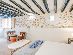 Interior Design, Home, Furniture, Bedroom, Linens, Apartment, Bed, Ceiling, Bed Sheet, Bedding